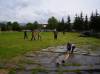 UKÁŽKA PRE ZÁKLADNÚ ŠKOLU 2006<br>Balenie výzbroje za pomoci družstva mladých požiarnikov.<br>autor: DHZ NP