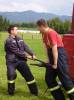 UKÁŽKA PRE ZÁKLADNÚ ŠKOLU 2006<br>Balenie výzbroje p. Hišèár a p.Klúèovský.<br>autor: DHZ NP